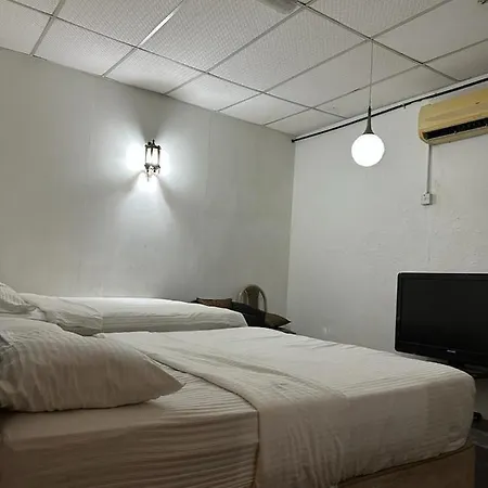 G99 Hotel George Town Exterior photo